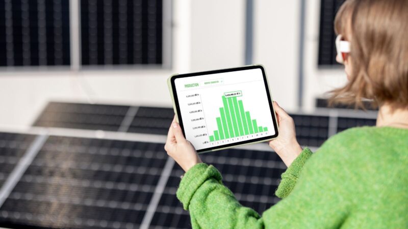 Understanding Solar Panel Output: How Much Energy Does a Solar Panel ...